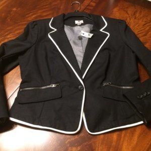 Stylish Worthington Black & White Topper Jacket -